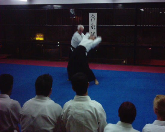 Clase de Aikido por Ricardo Corbal previa al examen Dojang Palermo Diciembre 2005